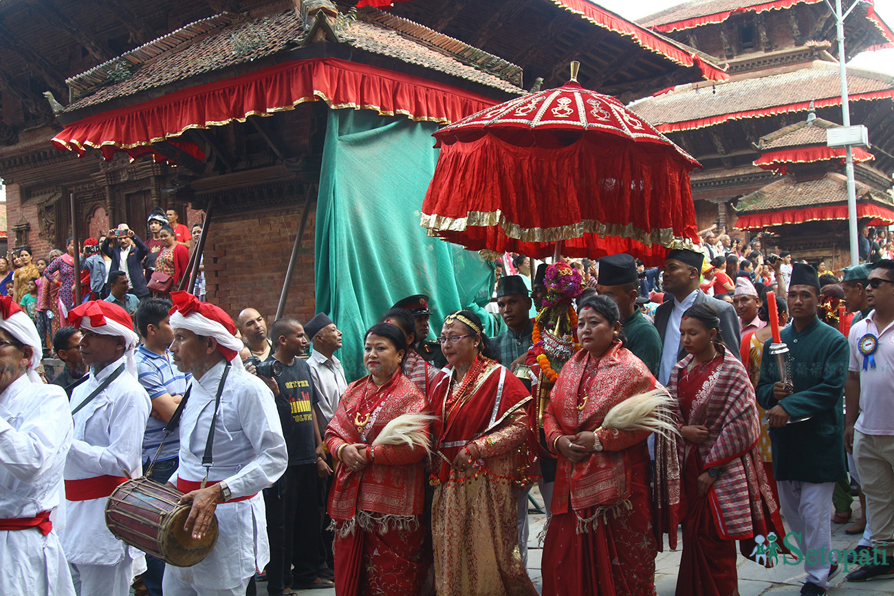 https://www.setopati.com/uploads/shares/2019/01/sujita/Fulpati (1).jpg